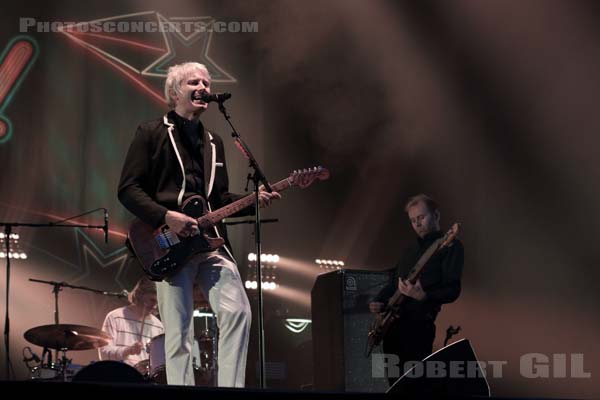 FRANZ FERDINAND - 2017-08-25 - SAINT CLOUD - Domaine National - Grande Scene - 